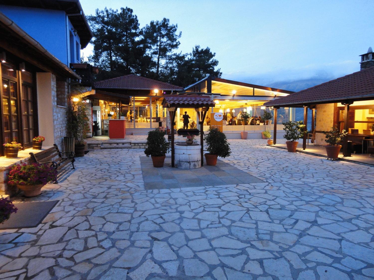 Hotel Frontzu Politia Janina Zewnętrze zdjęcie