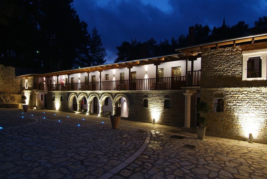 Hotel Frontzu Politia Janina Zewnętrze zdjęcie